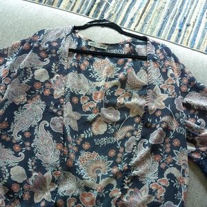 Wallflower kimono. Pink, white, Navy Blue